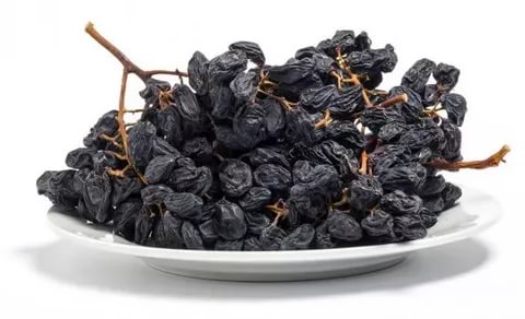 калорийность сушеного черного винограда